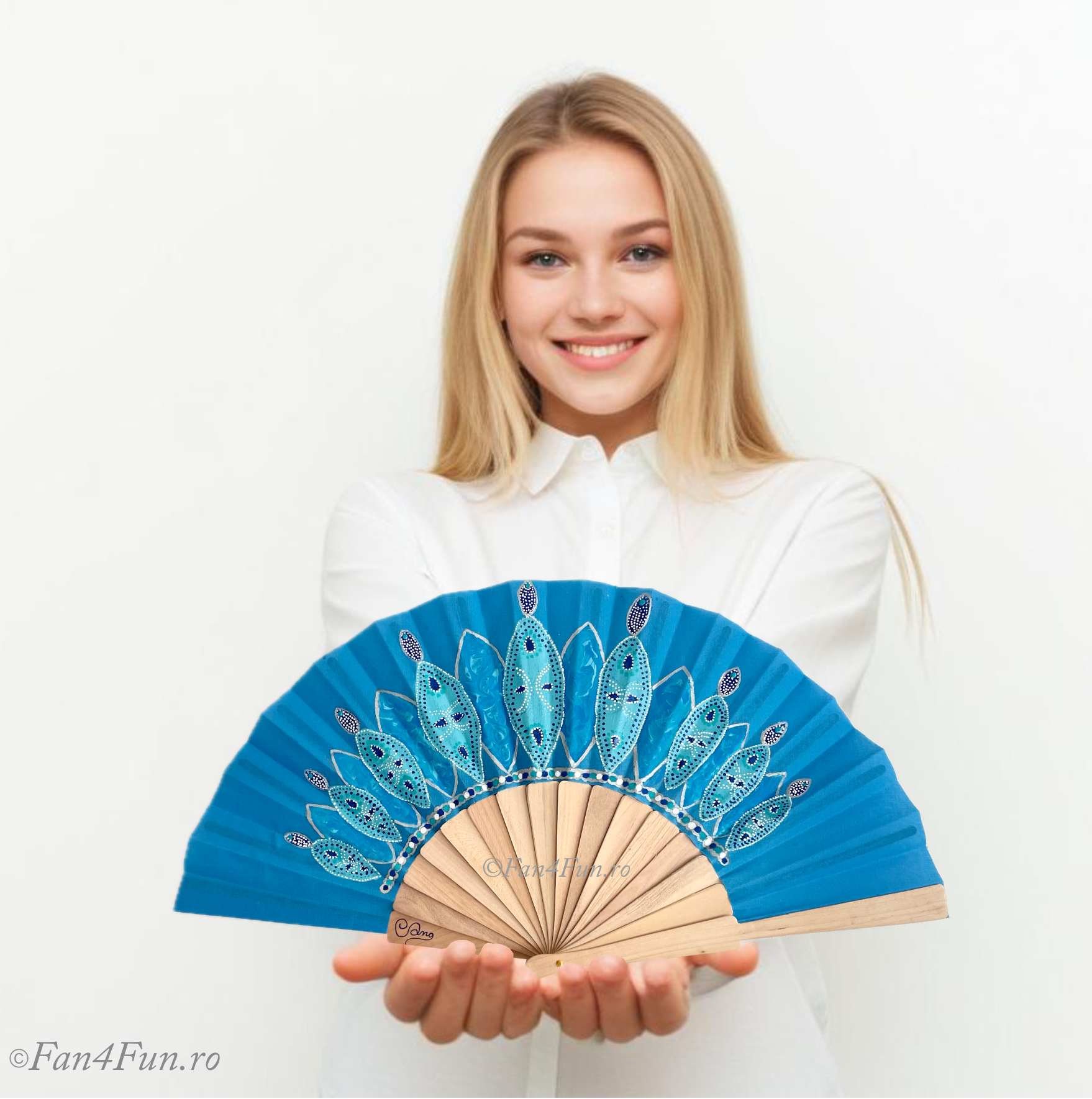 Blue Tiara Fan