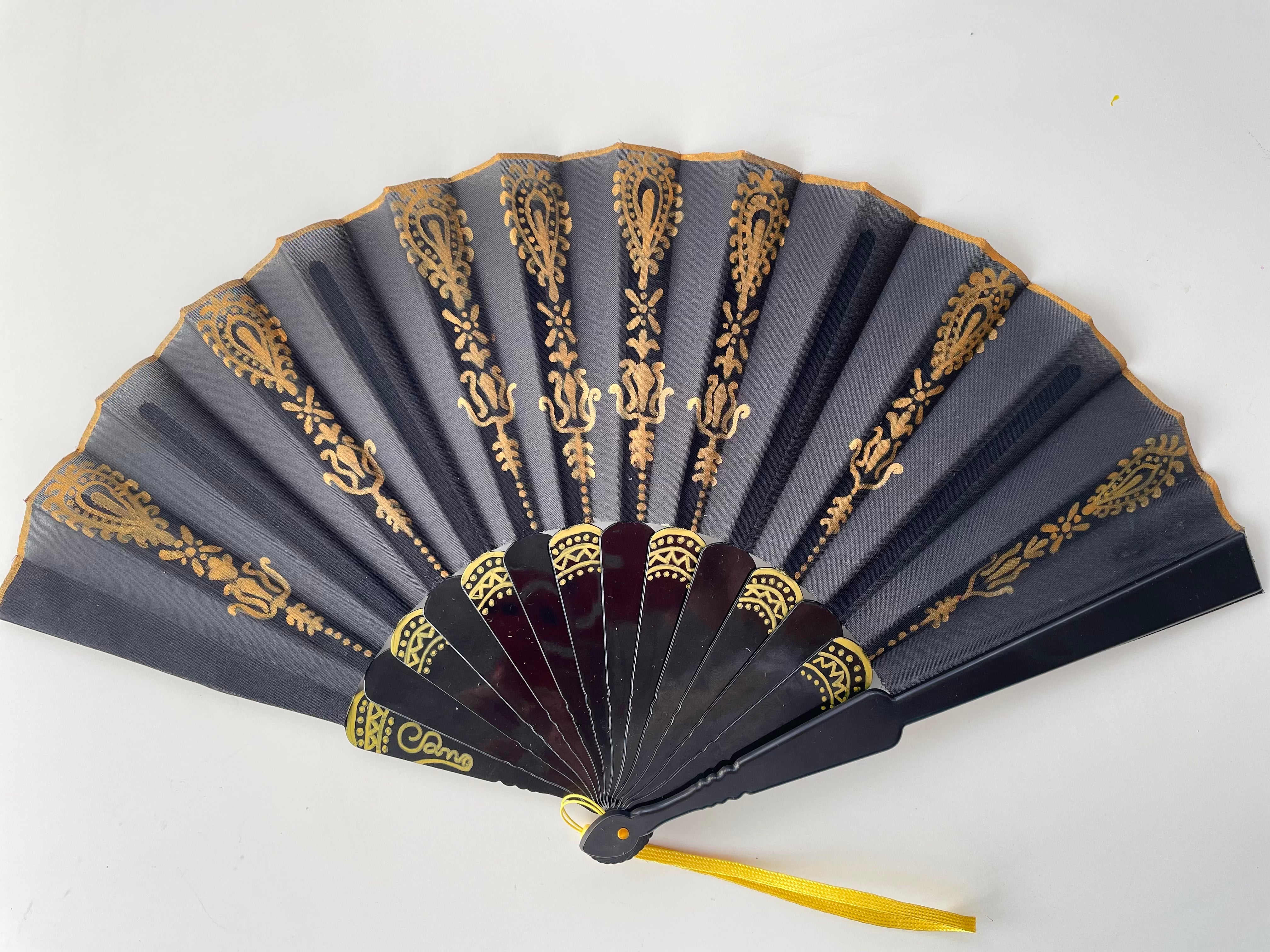 Silk Whisper Fan
